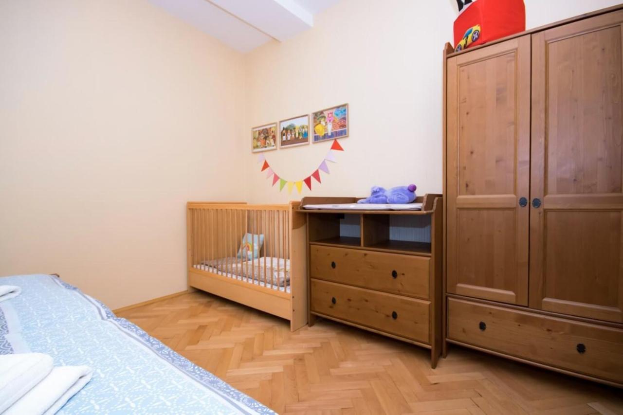 Ecomfort Apartment Kecskemet Ngoại thất bức ảnh