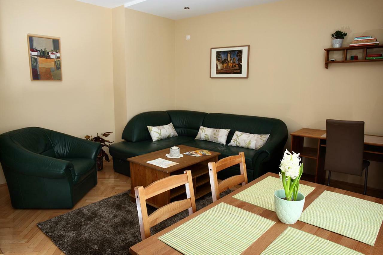 Ecomfort Apartment Kecskemet Ngoại thất bức ảnh